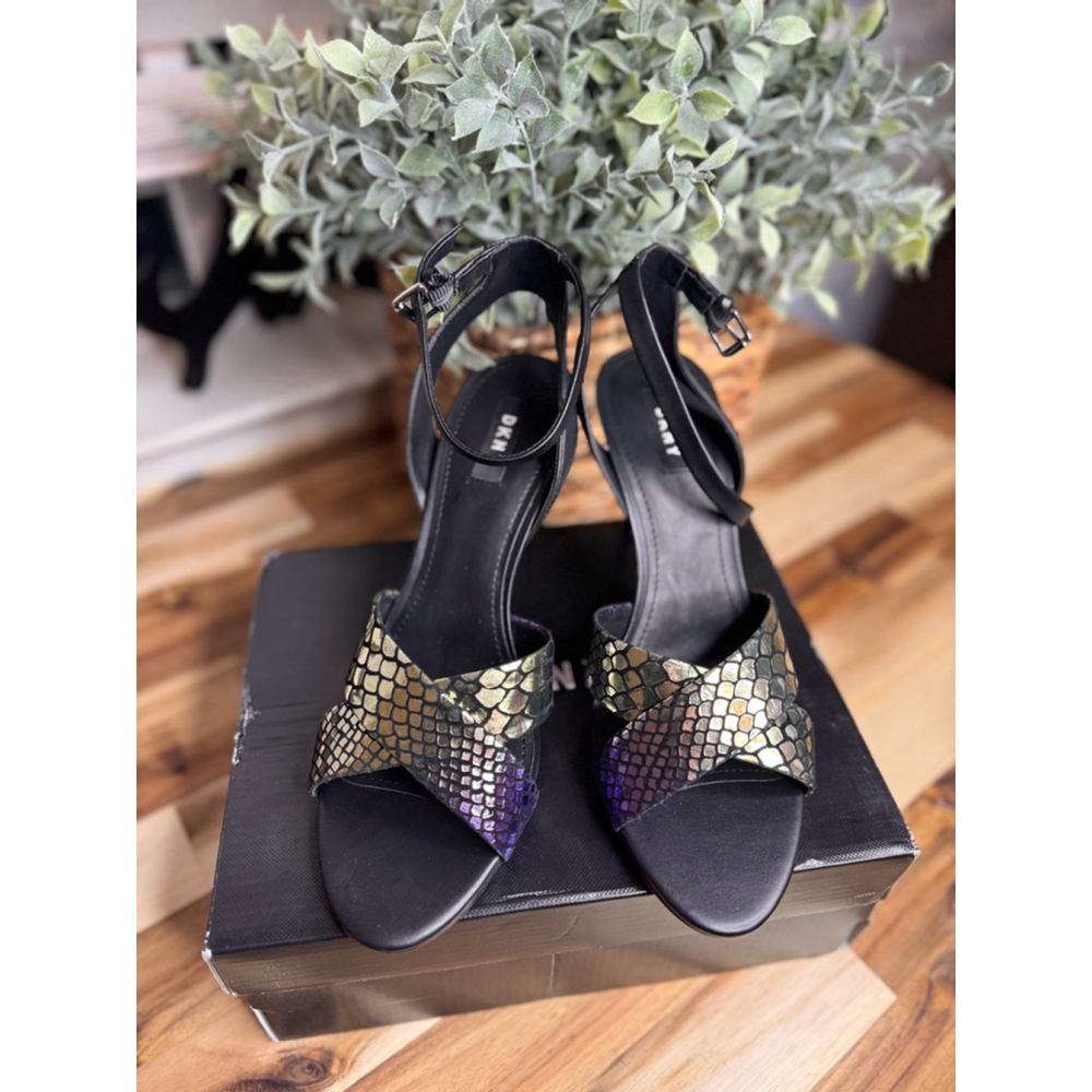 Women's DKNY Heels Black & Gold with purple SIZE 10